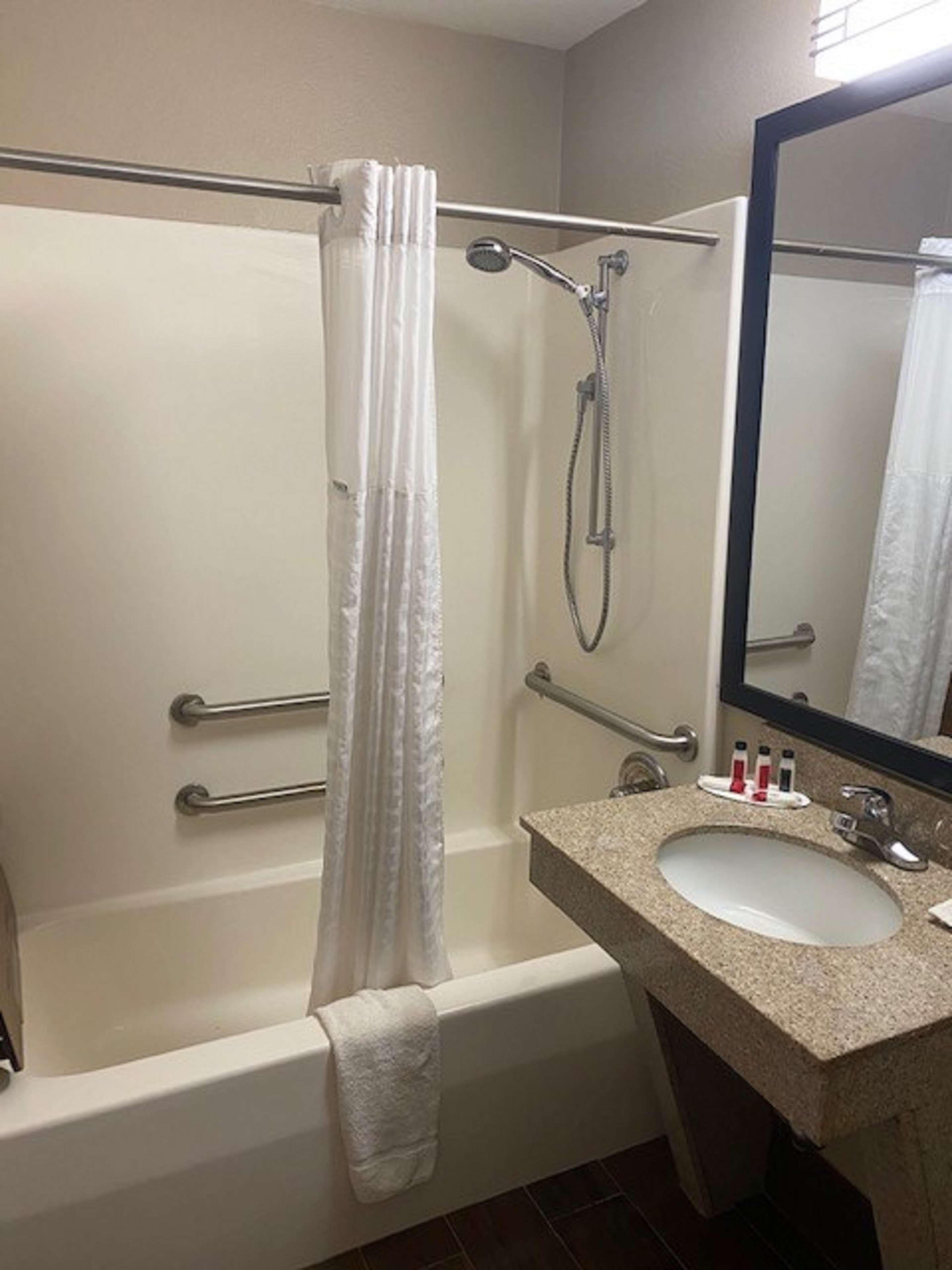 Surestay Hotel By Best Western Alexandria Airport Esterno foto