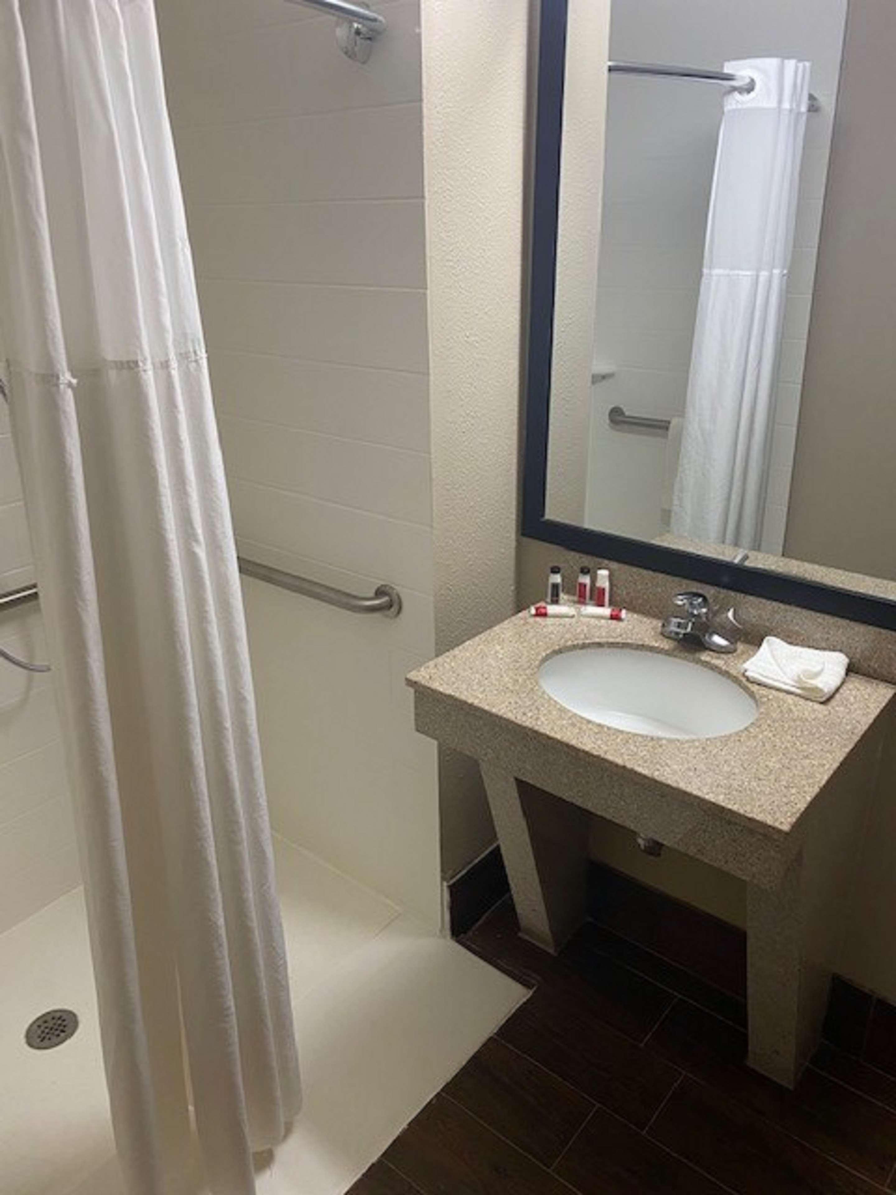 Surestay Hotel By Best Western Alexandria Airport Esterno foto