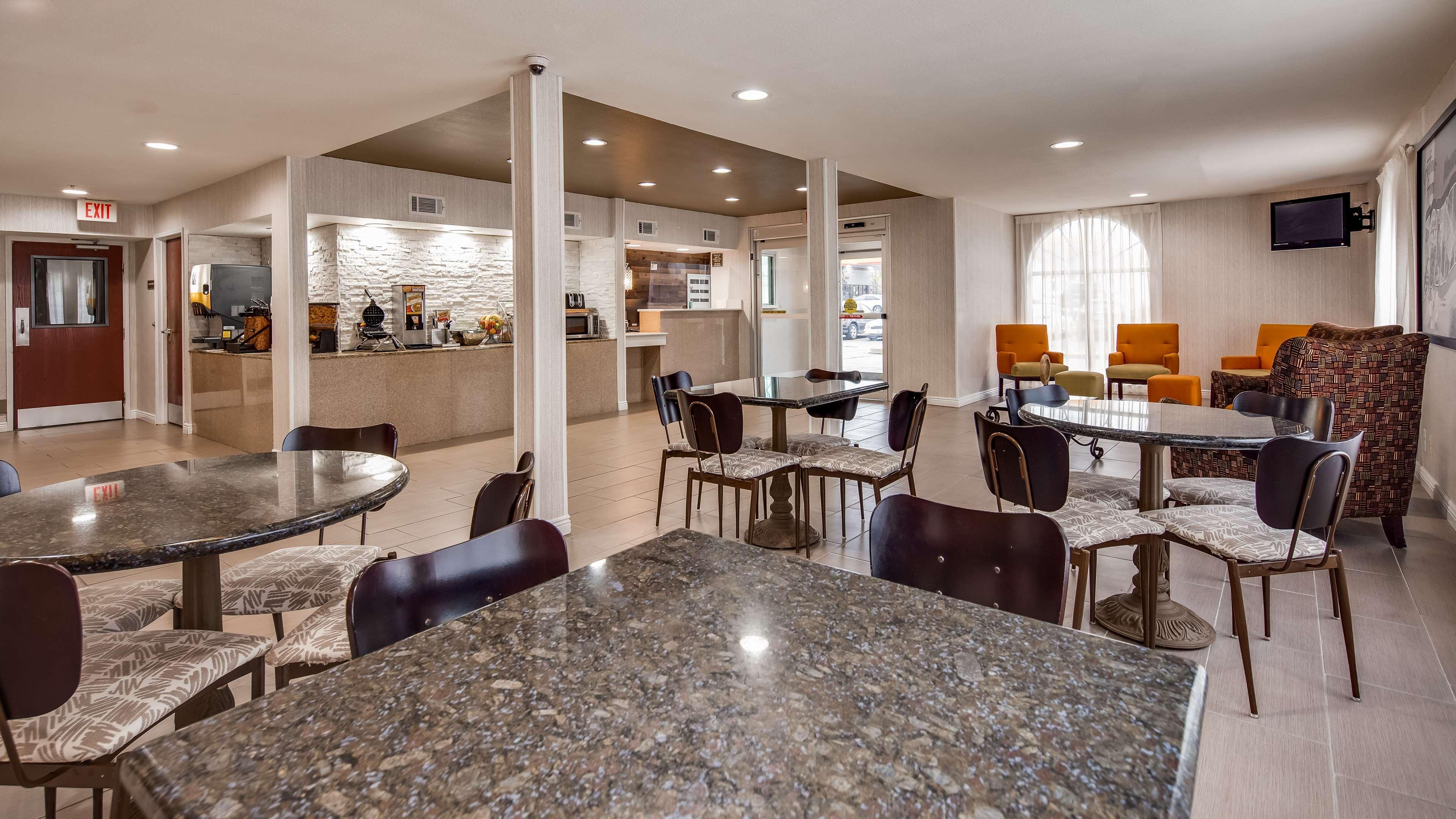 Surestay Hotel By Best Western Alexandria Airport Esterno foto